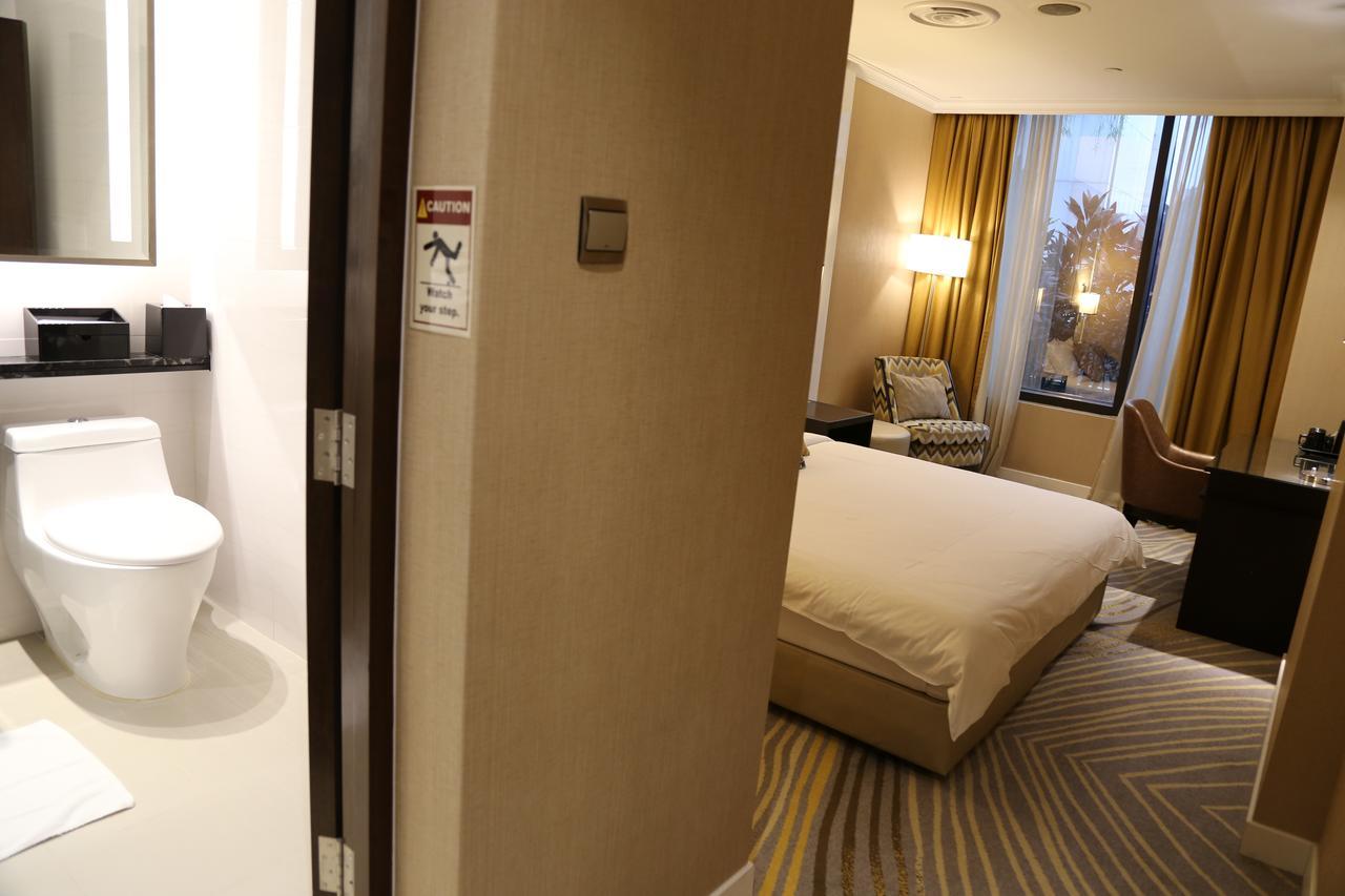 Ambassador Transit Hotel - Terminal 2 Singapore Eksteriør billede