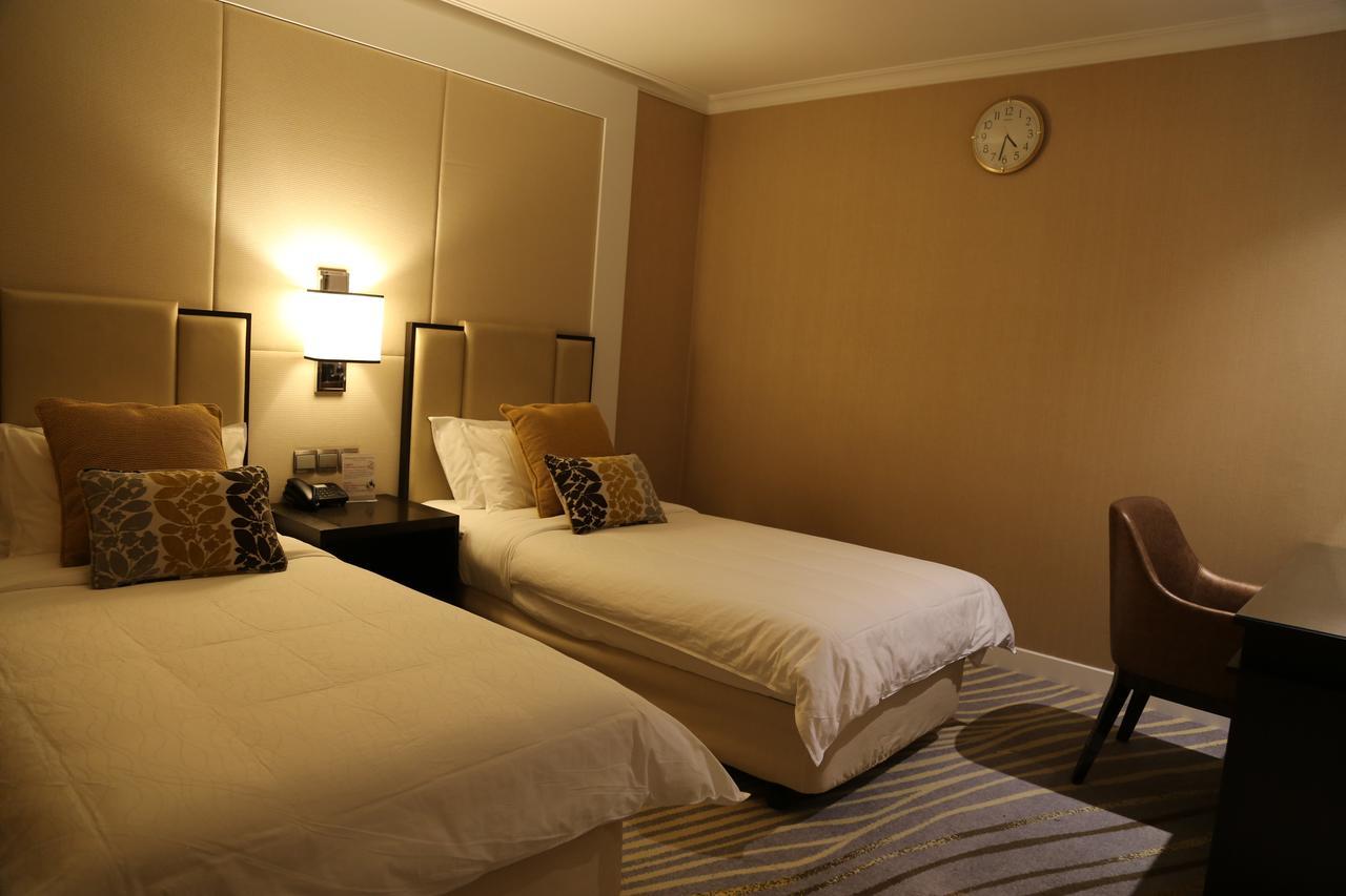 Ambassador Transit Hotel - Terminal 2 Singapore Eksteriør billede
