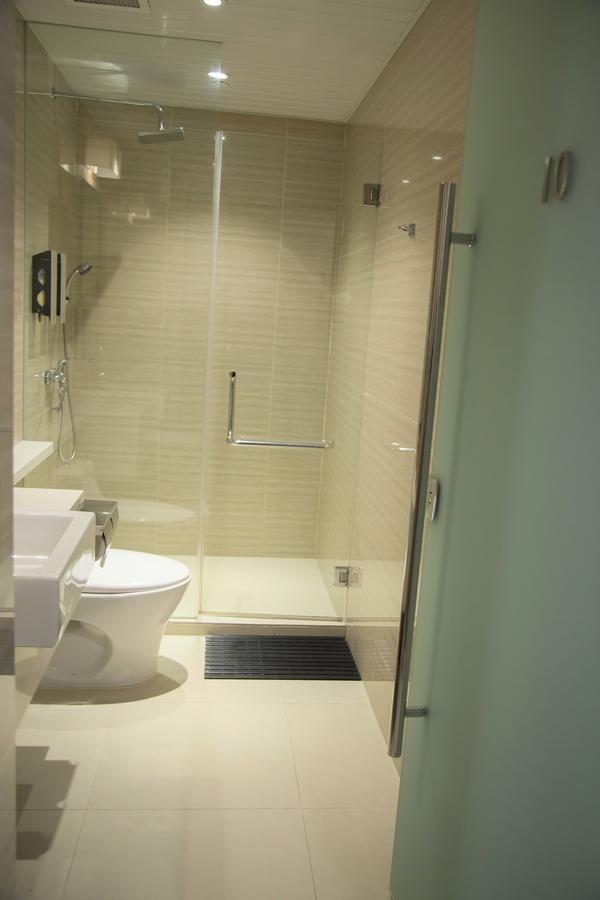 Ambassador Transit Hotel - Terminal 2 Singapore Eksteriør billede