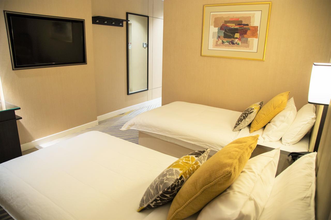 Ambassador Transit Hotel - Terminal 2 Singapore Eksteriør billede